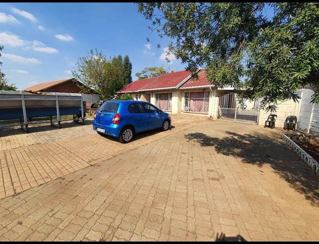 4 BEDROOM HOUSE FOR SALE IN MAYBERRY PARK